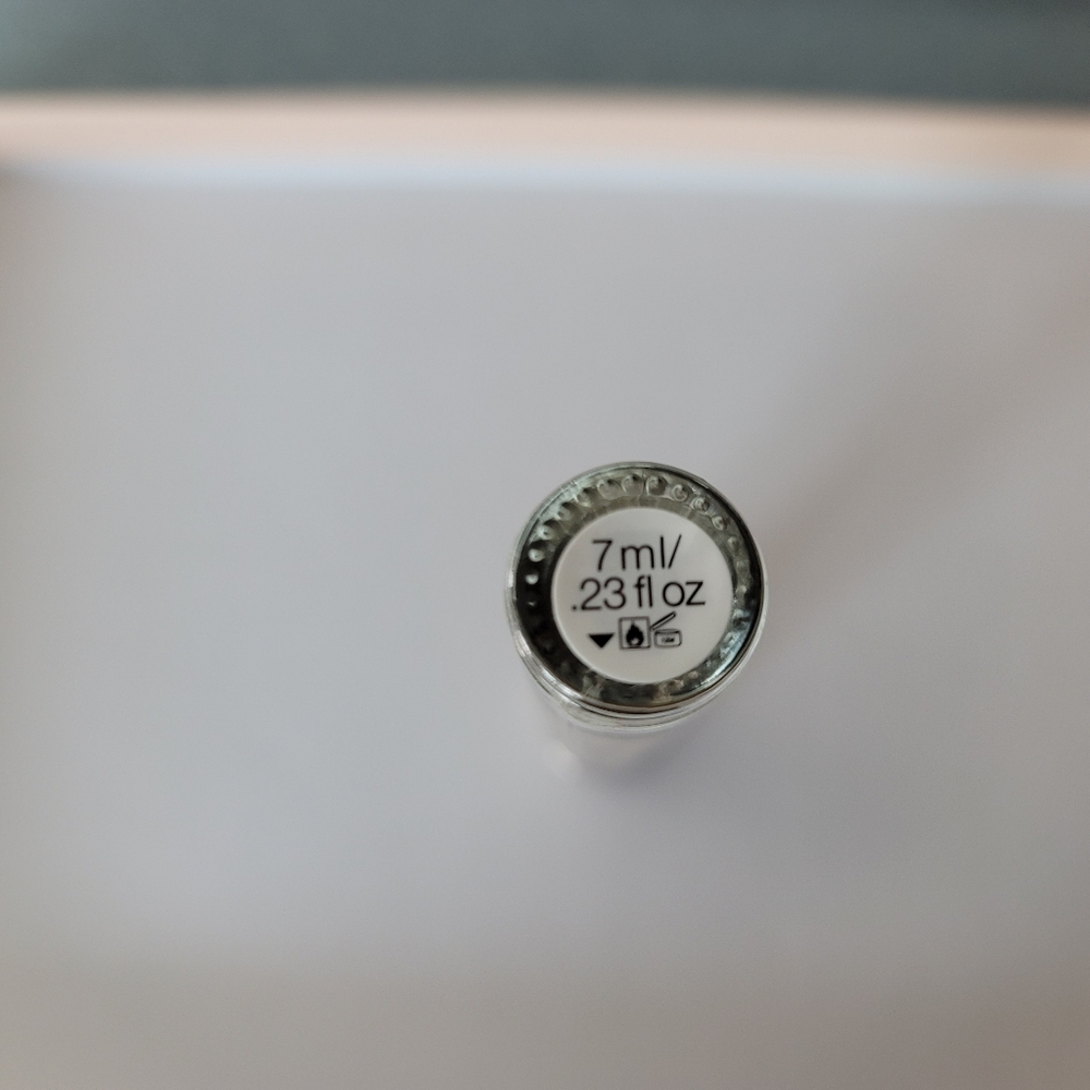 Victoria's Secret Dream Angel Heavenly Rollerball Fragrance - Picture 2 of 2